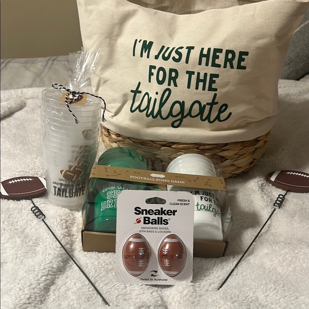 Tailgate Party Set with Cups and Accessories